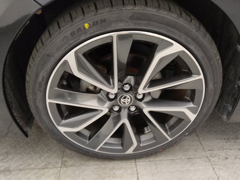 Used 2021 Toyota Corolla SE image 31
