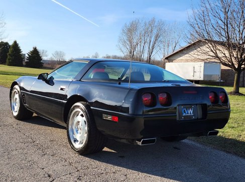 Used 1995 Chevrolet Corvette Coupe image 12