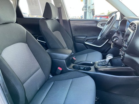 Used 2023 Kia Soul LX w/ Option Group 015 image 34