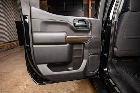 Used 2022 Chevrolet Silverado 1500 LT Trail Boss w/ Bed Protection Package image 38