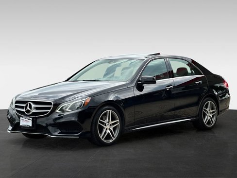 Used 2016 Mercedes-Benz E 350 4MATIC Sedan w/ Premium Package image 3