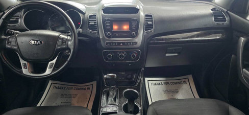 Used 2014 Kia Sorento LX image 10
