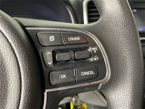Certified 2018 Kia Sportage LX image 11