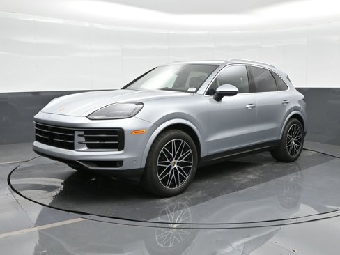 Used 2024 Porsche Cayenne image 1