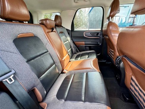 Used 2022 Ford Bronco Sport Outer Banks w/ Tech Package image 16