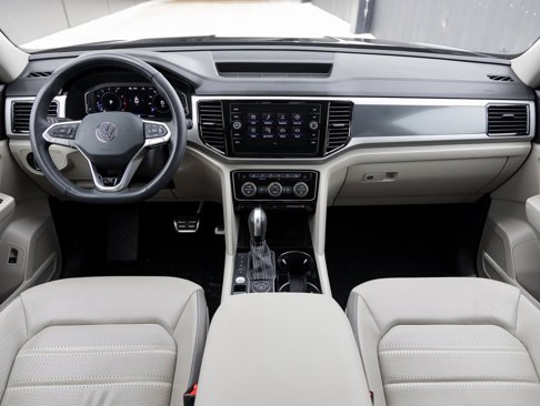 Used 2023 Volkswagen Atlas SEL Premium image 12