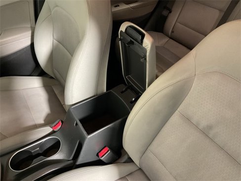 Used 2017 Hyundai Elantra SE image 26