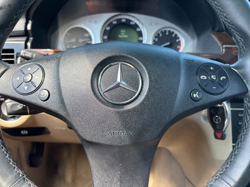 Used 2011 Mercedes-Benz GLK 350 2WD image 38