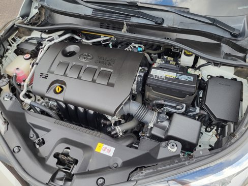 Used 2019 Toyota C-HR XLE image 19