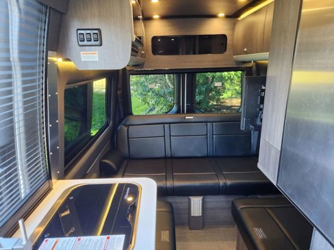 Used 2022 Mercedes-Benz Sprinter 2500 image 17