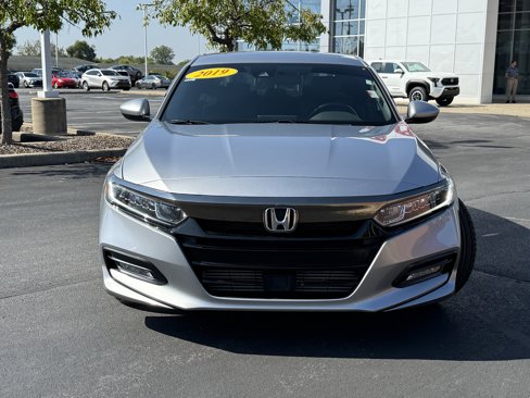 Used 2019 Honda Accord Sport image 2