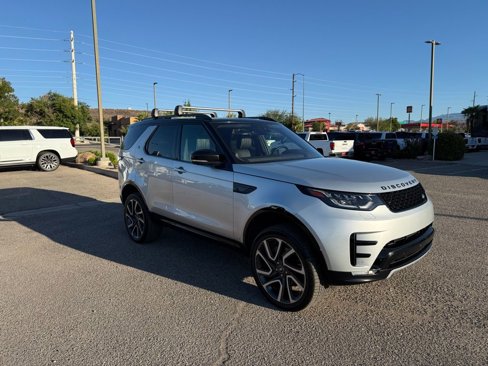 Used 2018 Land Rover Discovery HSE Luxury image 3