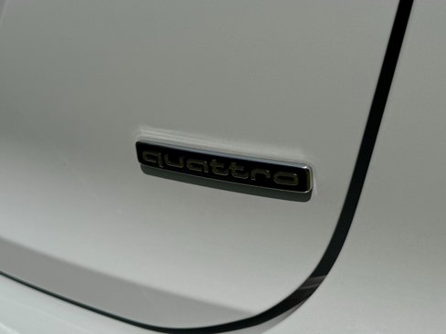 Used 2024 Audi Q4 e-tron Premium Plus image 53