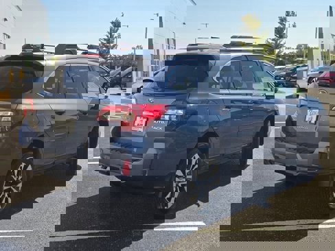 Used 2016 Subaru Outback 2.5i Limited w/ Popular Package #4 image 11