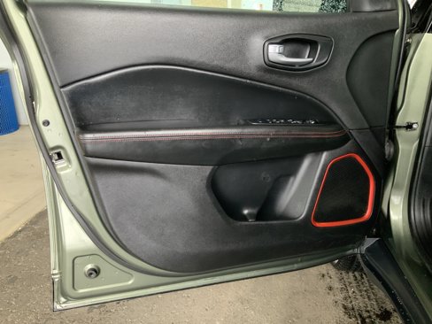 Used 2018 Jeep Compass Trailhawk image 13