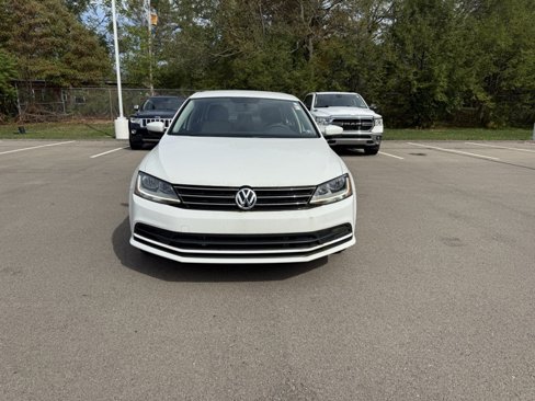 Used 2017 Volkswagen Jetta S image 2