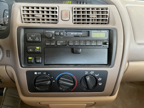Used 1996 Toyota Avalon XL image 11