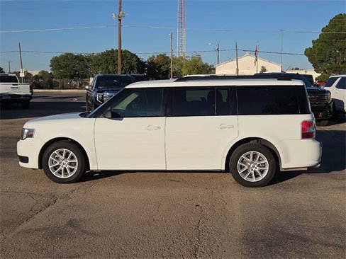 Used 2016 Ford Flex SE image 2