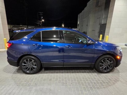 Used 2022 Chevrolet Equinox RS w/ Infotainment Package image 6