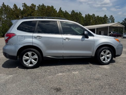 Used 2015 Subaru Forester 2.5i Limited image 10