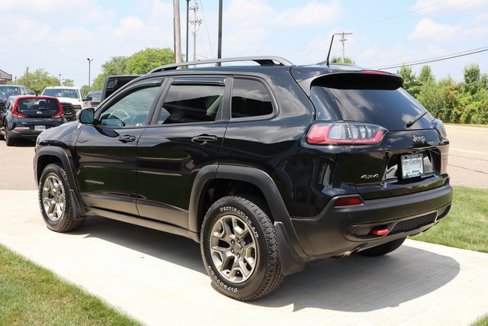 Used 2020 Jeep Cherokee Trailhawk w/ Cold Weather Group image 31