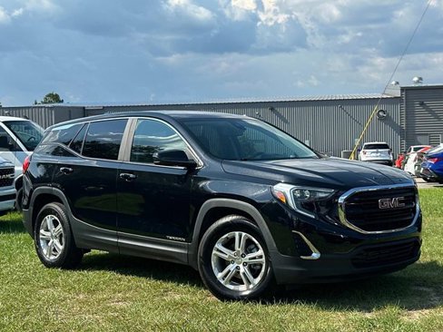 Used 2021 GMC Terrain SLE image 8