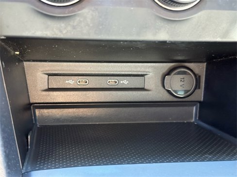 Certified 2022 Volkswagen Taos S image 25