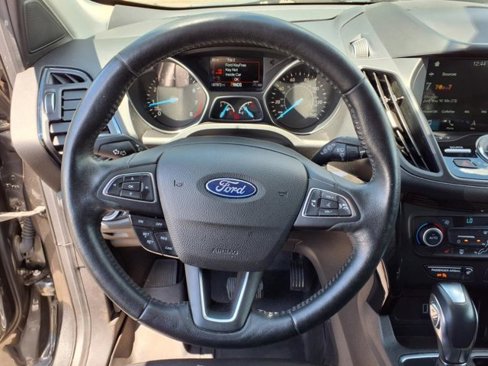Used 2019 Ford Escape Titanium image 22