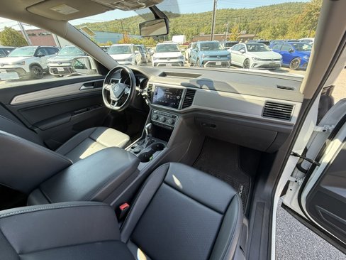 Used 2019 Volkswagen Atlas SE image 30