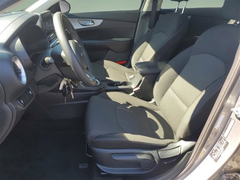 Used 2024 Kia Forte LXS image 14