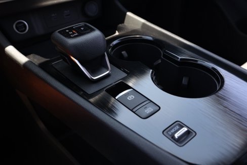 Used 2023 Nissan Rogue SV image 30