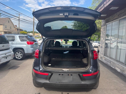 Used 2011 Kia Sportage LX w/ Convenience Pkg image 16