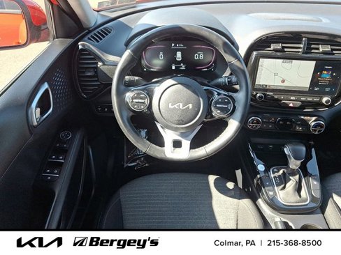 Used 2023 Kia Soul EX image 11