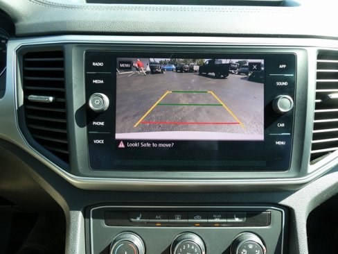 Used 2018 Volkswagen Atlas SE image 30
