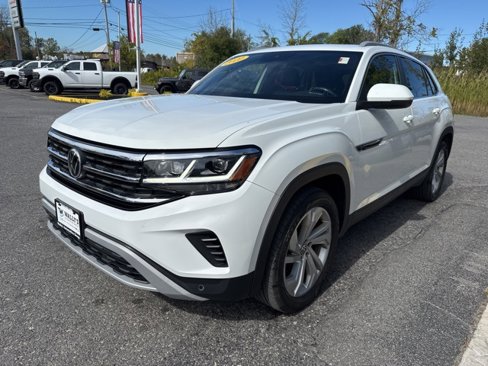Used 2020 Volkswagen Atlas Cross Sport SEL image 3