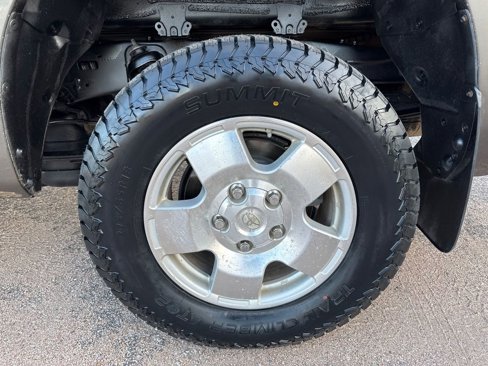Used 2012 Toyota Tundra 4x4 CrewMax image 48