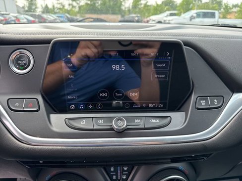Used 2020 Chevrolet Blazer LT image 17