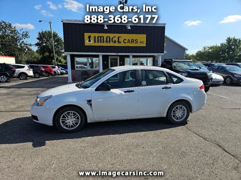 Used 2008 Ford Focus SE image 1