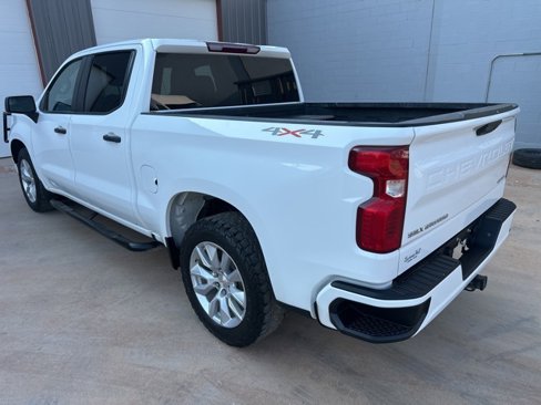 Used 2023 Chevrolet Silverado 1500 Custom image 5