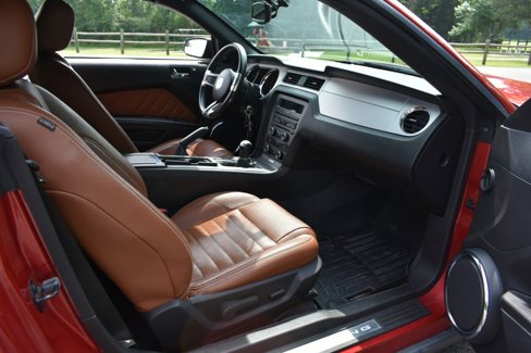 Used 2011 Ford Mustang GT Premium w/ Comfort Pkg image 20