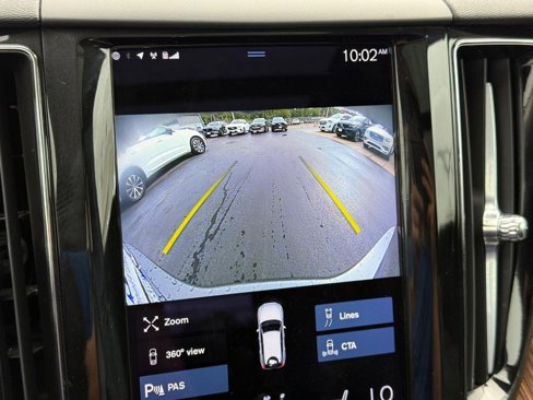Used 2021 Volvo XC60 T5 Momentum w/ Advanced Package image 22