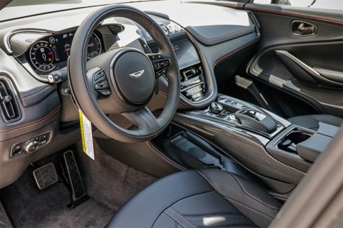 Used 2024 Aston Martin DBX 707 image 3