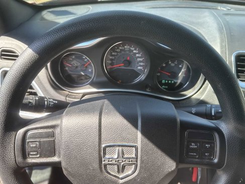 Used 2013 Dodge Avenger SE image 12