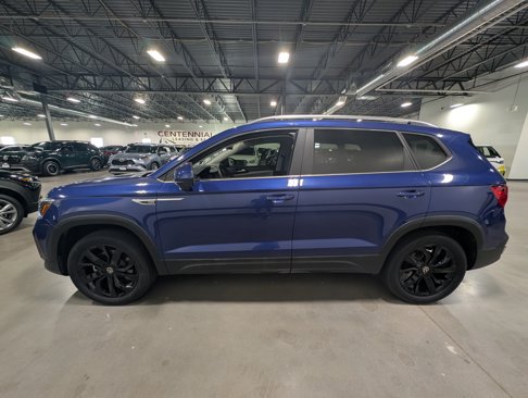 Used 2022 Volkswagen Taos SE w/ Panoramic Sunroof Package image 4