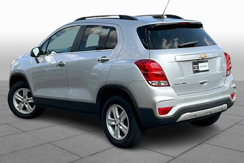 Used 2017 Chevrolet Trax LT w/ LT Convenience Package image 11