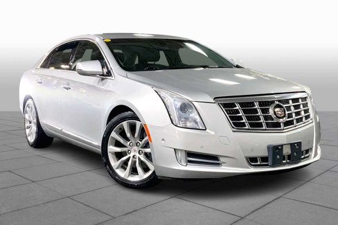 Used 2015 Cadillac XTS Luxury image 2