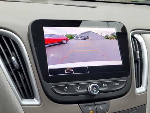 Used 2023 Chevrolet Malibu LS image 21
