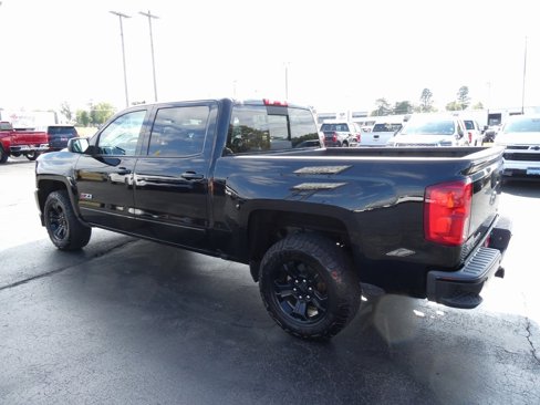 Used 2018 Chevrolet Silverado 1500 LTZ Z71 w/ Midnight Edition image 7
