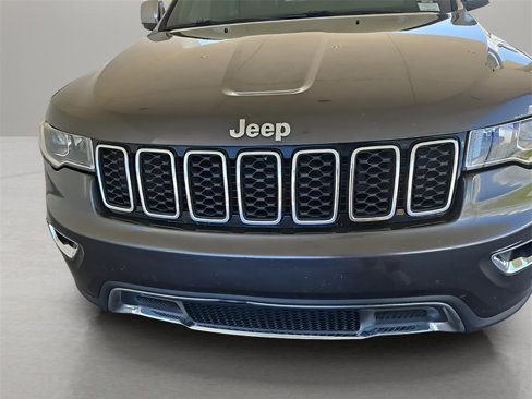 Used 2019 Jeep Grand Cherokee Limited image 11