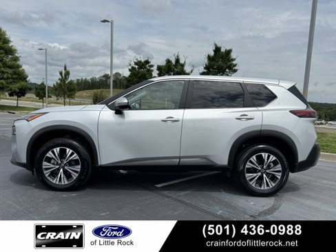 Used 2023 Nissan Rogue SV image 4